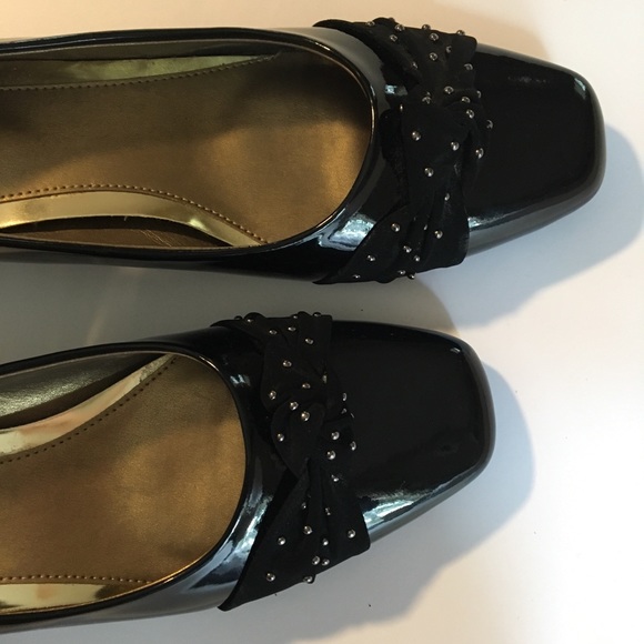 Soft style by Hush Puppies patent leather shoes - Picture 4 of 6